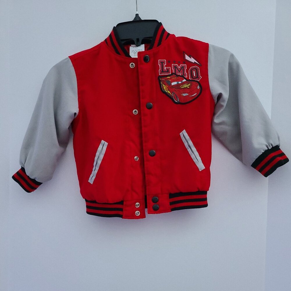 DISNEY STORE RED PIXAR CARS LIGHTING MCQUEEN PATCH VARSITY BOYS JACKET- SIZE 2 - Picture 5 of 16